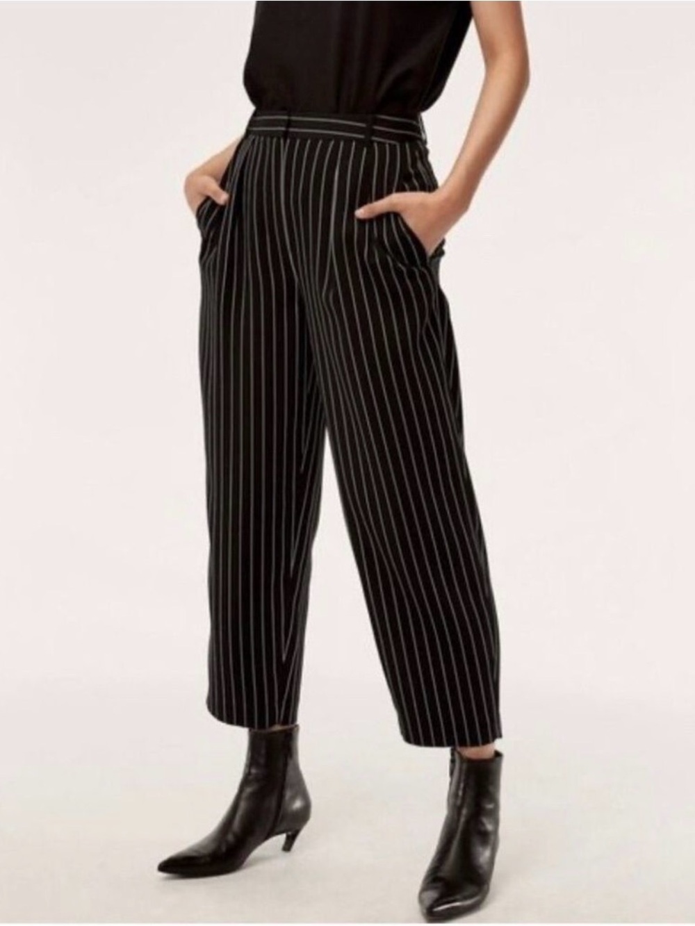 Aritzia Babaton Modesto NEW black pinstripe pleat front womens trousers Size 0